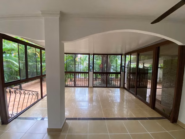 Se Vende Residencia en San Francisco Panamá, Exclusiva y de 2 Niveles