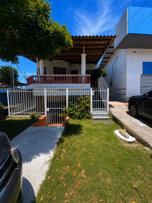 HOUSE FOR SALE – PAN-AMERICAN HIGHWAY, LA CHORRERA