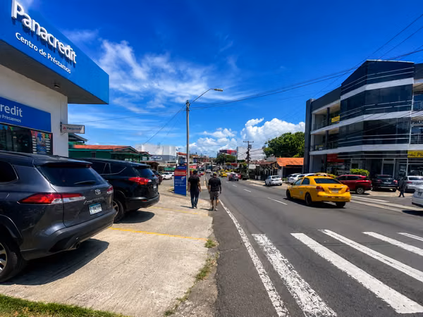 HOUSE FOR SALE – PAN-AMERICAN HIGHWAY, LA CHORRERA