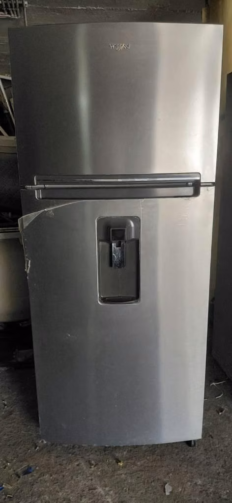 Se vende Refrigeradora Whirlpool