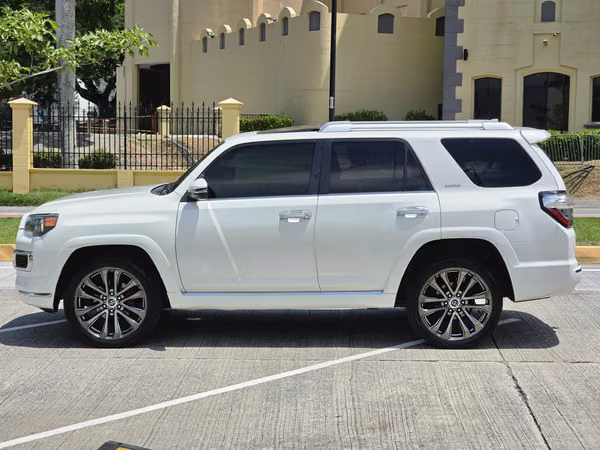 TOYOTA 4RUNNER 2018 4X4