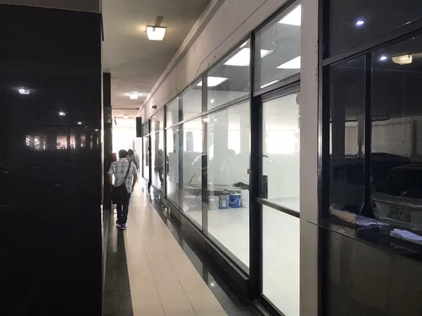 SE ALQUILA LOCAL COMERCIAL AVE BALBOA