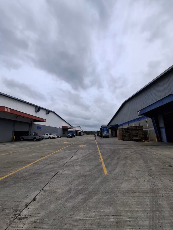 Bodega de 1,000 m² | 12 m de altura | Parque Industrial | Seguridad 24/7 | $7.50/m²