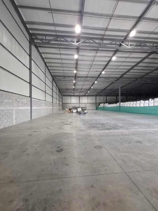 Bodega de 1,000 m² | 12 m de altura | Parque Industrial | Seguridad 24/7 | $7.50/m²