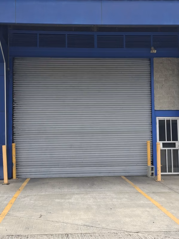 Bodega de 1,000 m² | 12 m de altura | Parque Industrial | Seguridad 24/7 | $7.50/m²