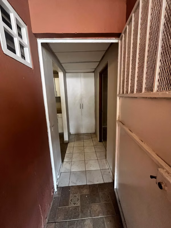 SPACIOUS FENCED HOUSE IN LOS ROSALES - VISTA ALEGRE 3 BEDROOMS | 2 BATHROOMS | 2P