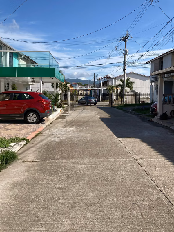 SE ALQUILA CASA DUPLEX EN PH 54 MIRADOR DEL BOSQUE PACORA CAMRO