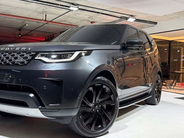 Land Rover Discovery LR5 2023
