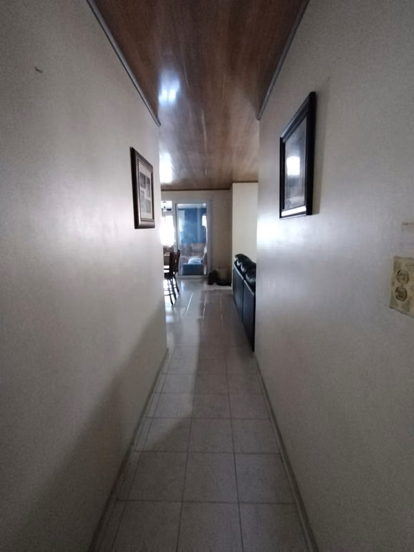 CASA REMODELADA EN VENTA EN LA ARBOLEDA DEL GOLF RUFINA ALFARO