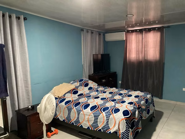 CASA REMODELADA EN VENTA EN LA ARBOLEDA DEL GOLF RUFINA ALFARO