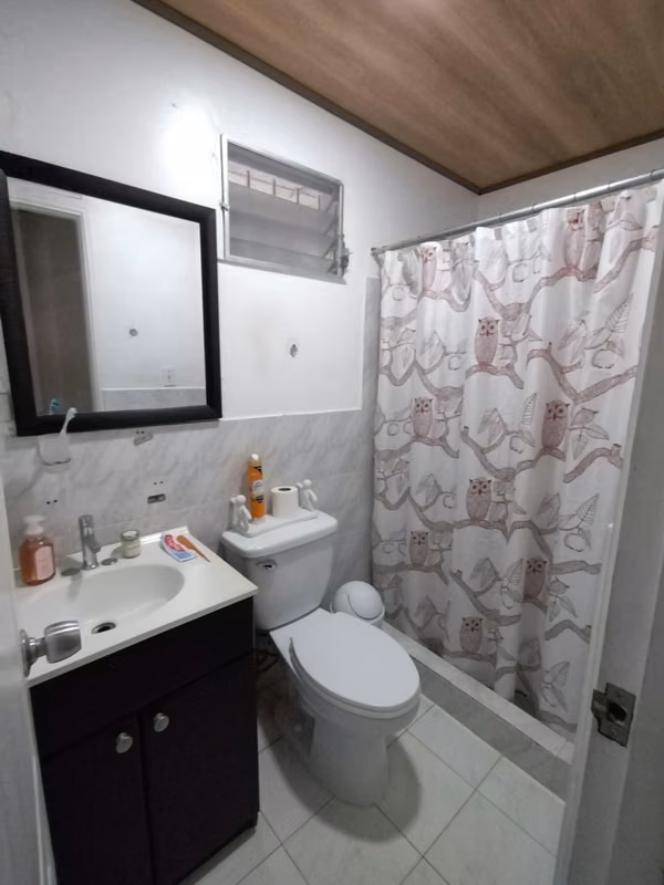 CASA REMODELADA EN VENTA EN LA ARBOLEDA DEL GOLF RUFINA ALFARO