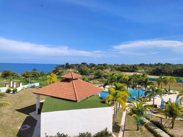 Ocean View &amp; Fully Furnished! 3-BR Condo + Beach Club in San Carlos