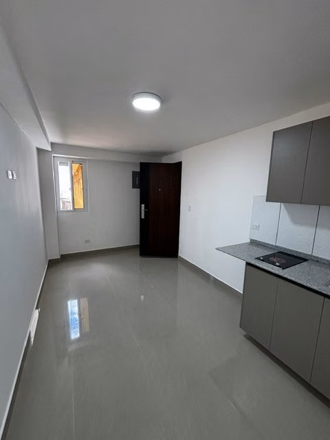 Apartamento en alquiler remodelado | Calidonia
