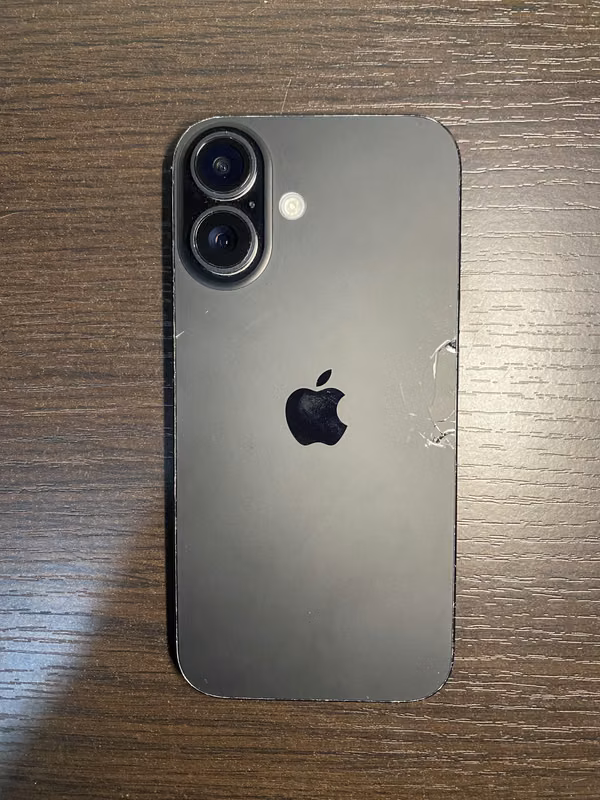 iPhone 16