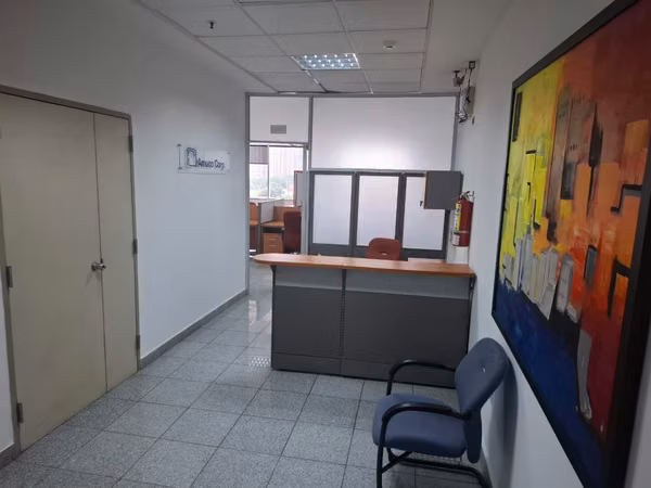 VENDO OFICINA EN PUNTA PACIFICA