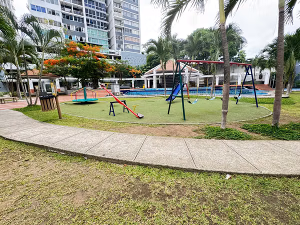 Furnished apartment for rent in PH Central Park. 3 bedrooms