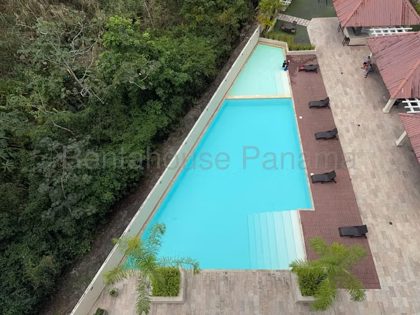 Apartment for Sale in Condado del Rey YDU