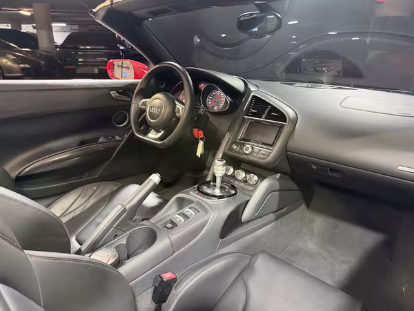 Audi R8 Spyder V8 2015