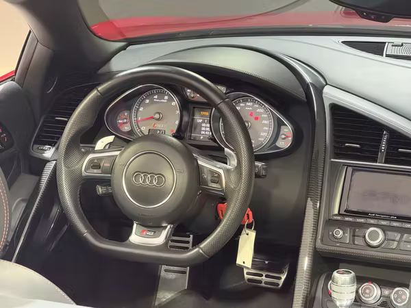 Audi R8 Spyder V8 2015