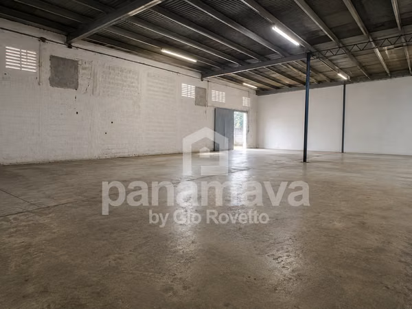 Industrial warehouse carrasquilla rental