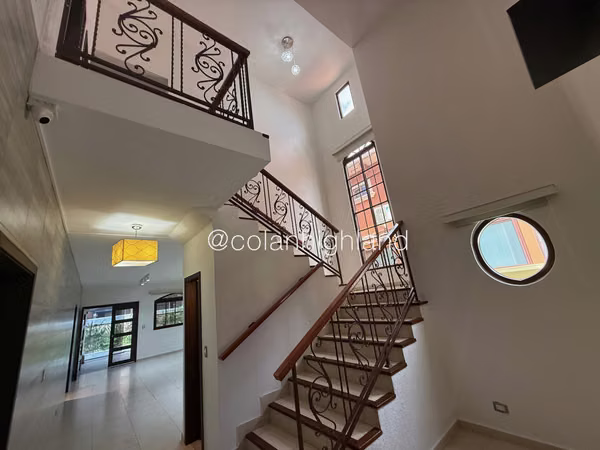 Se Alquila Casa en Costa Sur