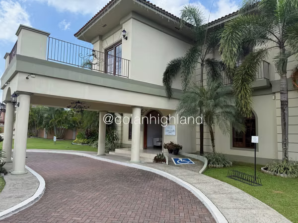 Se Alquila Casa en Costa Sur