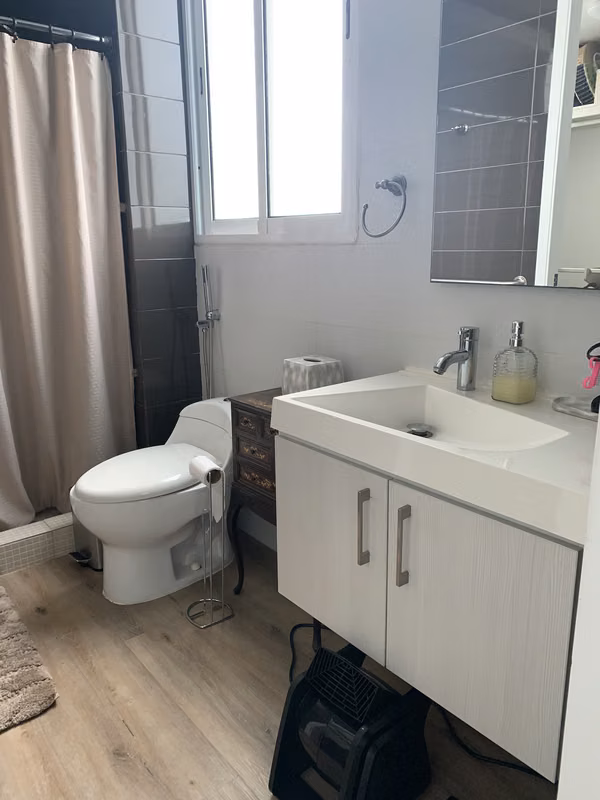 FOR RENT EXCLUSIVE APARTMENT IN CLAYTON PARK