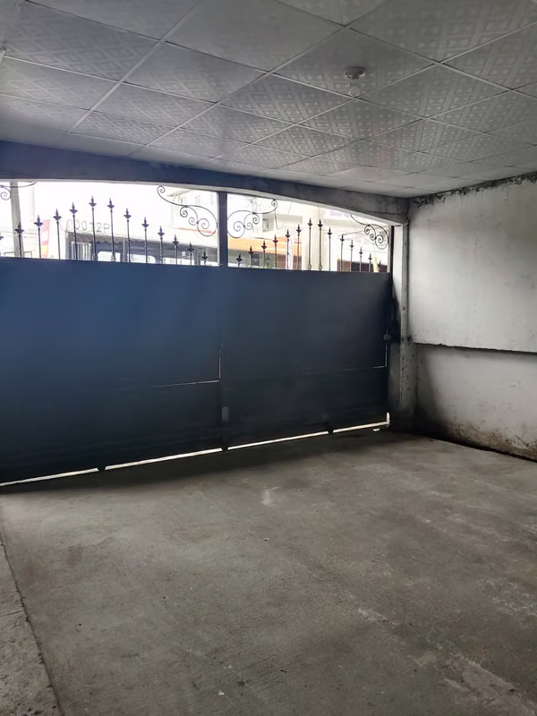 ¡Gran oportunidad en San Antonio! Propiedad comercial/residencial con ubicación privilegiada