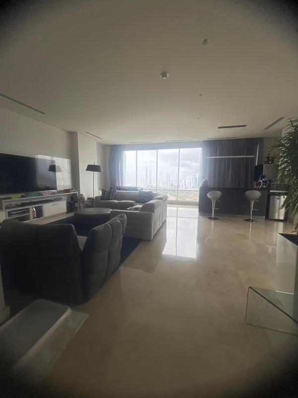 Alquiler de Bello Penthouse en Santa Maria