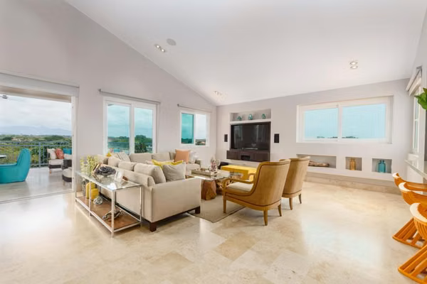 Punta Barco – Vista al Mar – 308mts2 – 595,000