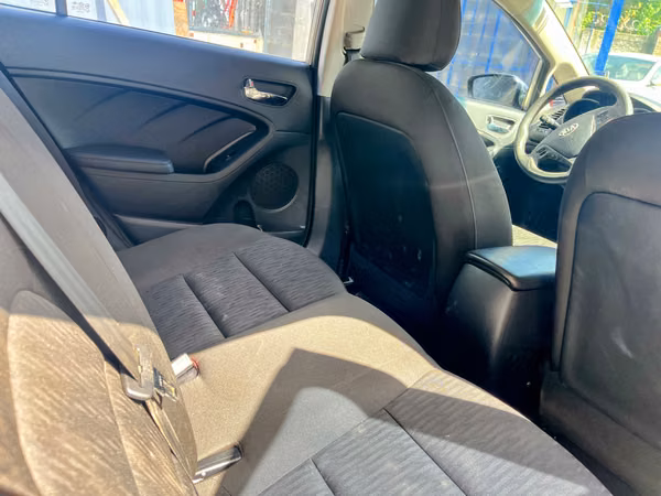 KIA FORTE 2014 AUTOMÁTICO