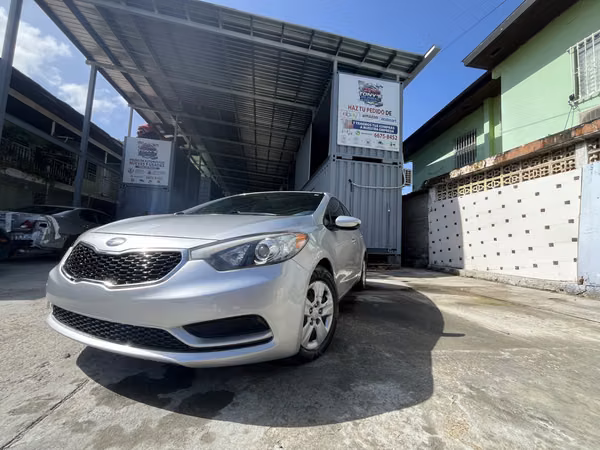 KIA FORTE 2014 AUTOMÁTICO