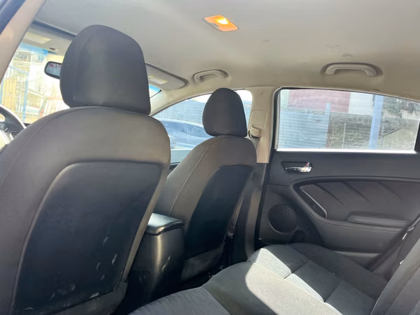 KIA FORTE 2014 AUTOMÁTICO
