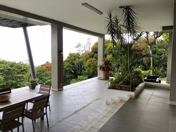SE VENDE CASA EN ALTOS DEL MARIA
