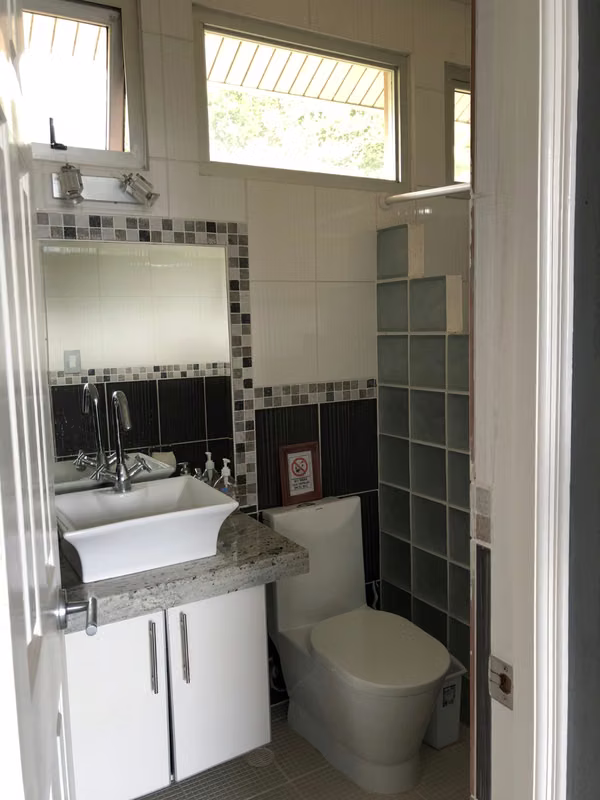 SE VENDE CASA EN ALTOS DEL MARIA