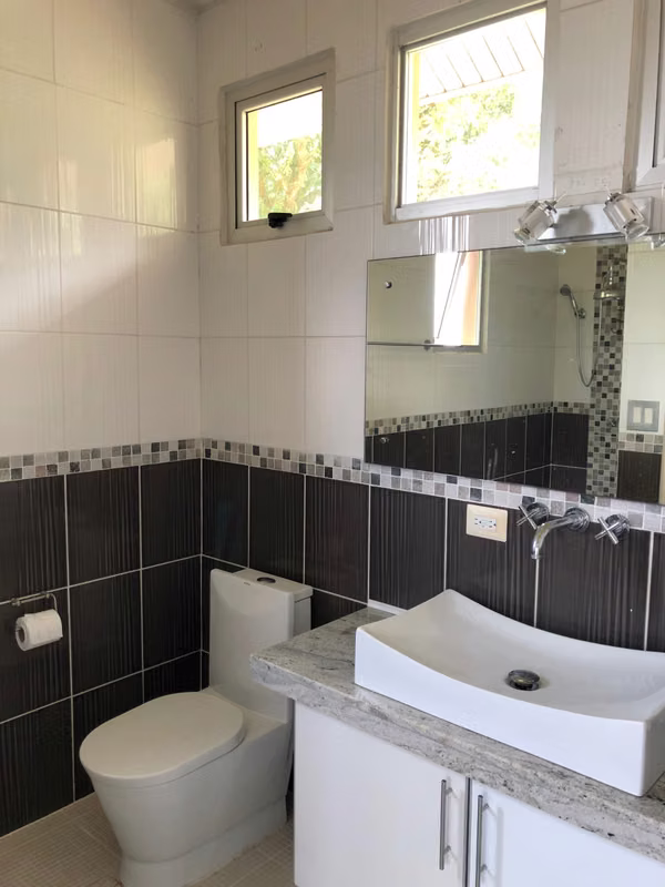 SE VENDE CASA EN ALTOS DEL MARIA