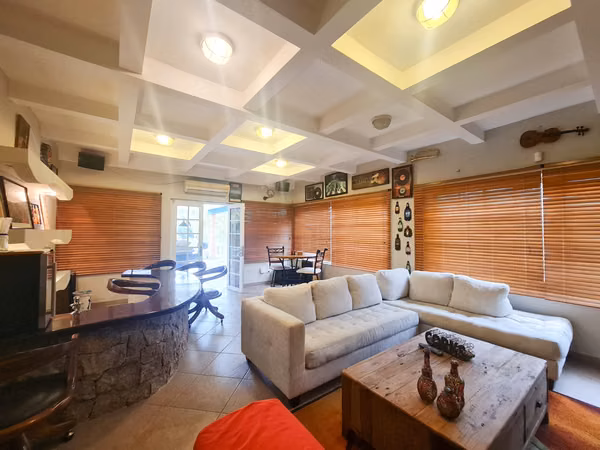 ESPECTACULAR CASA FAMILIAR EN VENTA EN CORONADO – 3,000 M²