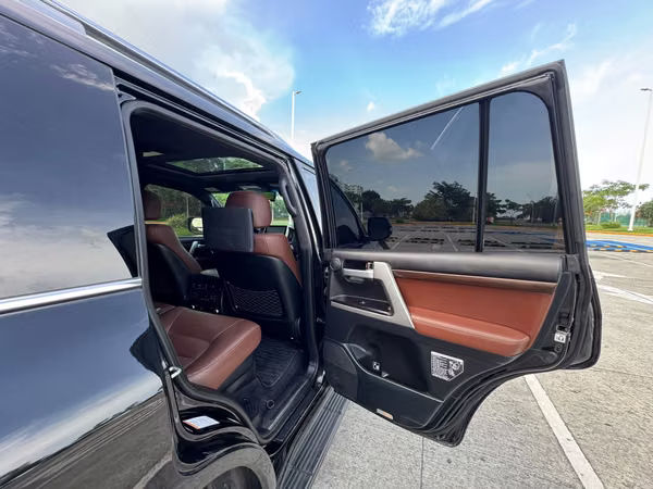 2018 TOYOTA LAND CRUISER VX