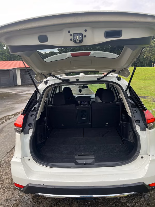 Vendo Nissan X-Trail 2020 49.000 Km.  Excelentes Condiciones