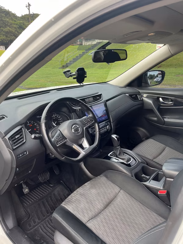 Vendo Nissan X-Trail 2020 49.000 Km.  Excelentes Condiciones