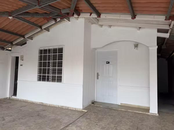 Amplia Casa Unifamiliar de 3 Recámaras en Arraijan - El Tecal | Totalmente Cercada