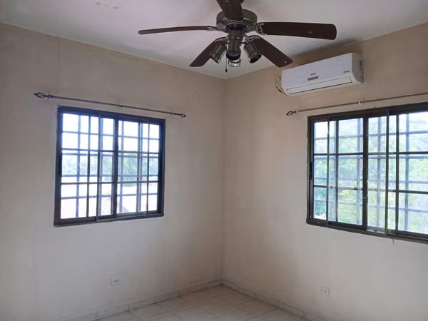 Se vende hermosa casa de 2 plantas en la mejor zona de David Terronal