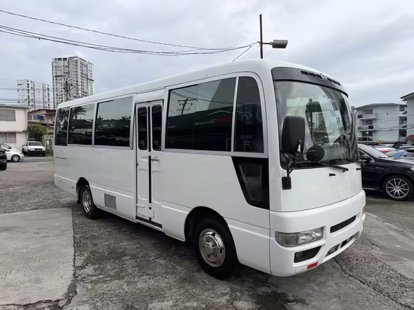 Nissan civilian 2017