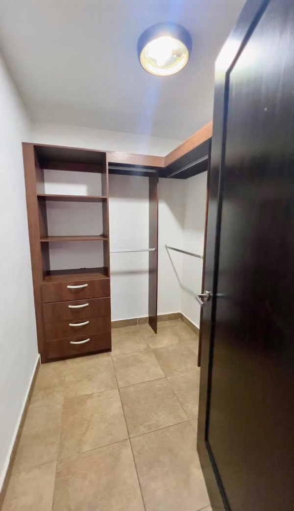 Casa Esquinera en Venta en Chitré – Residencial Cubita | 3 Recámaras con Baños | $365,000