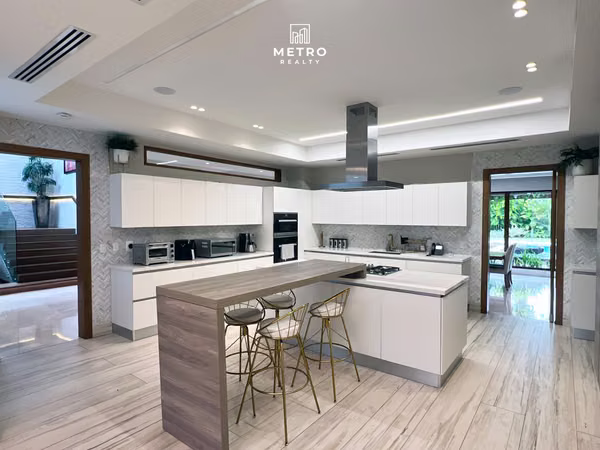 Mansion for Sale in Costa del Este Residencial Balmoral