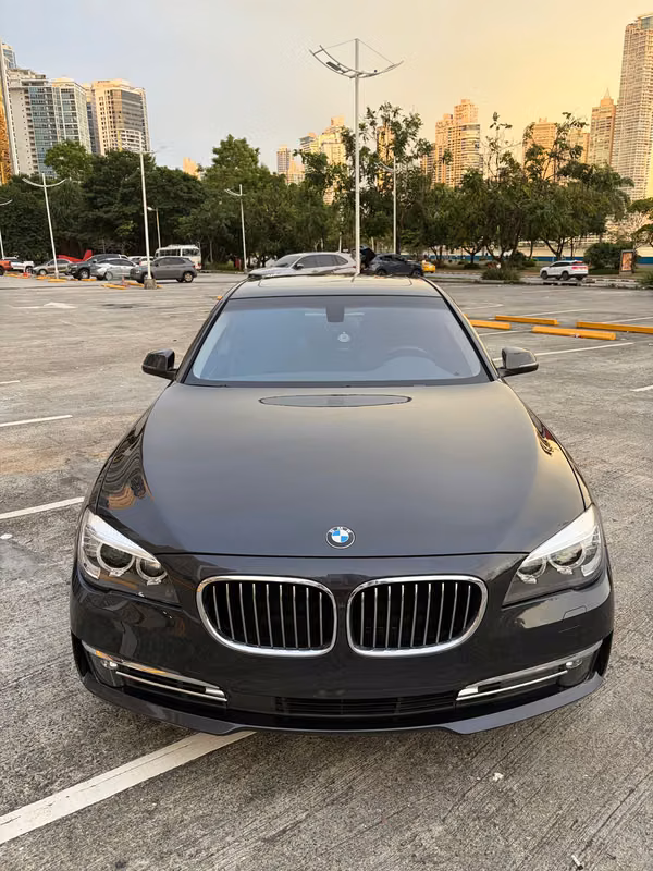 BMW Active Hybrid 7L Executive 2013 BAJO KILOMETRAJE