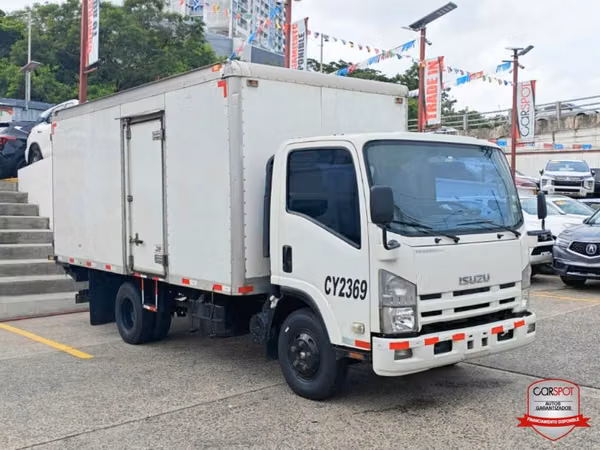 ISUZU CAMION 2020 con 112,000kms