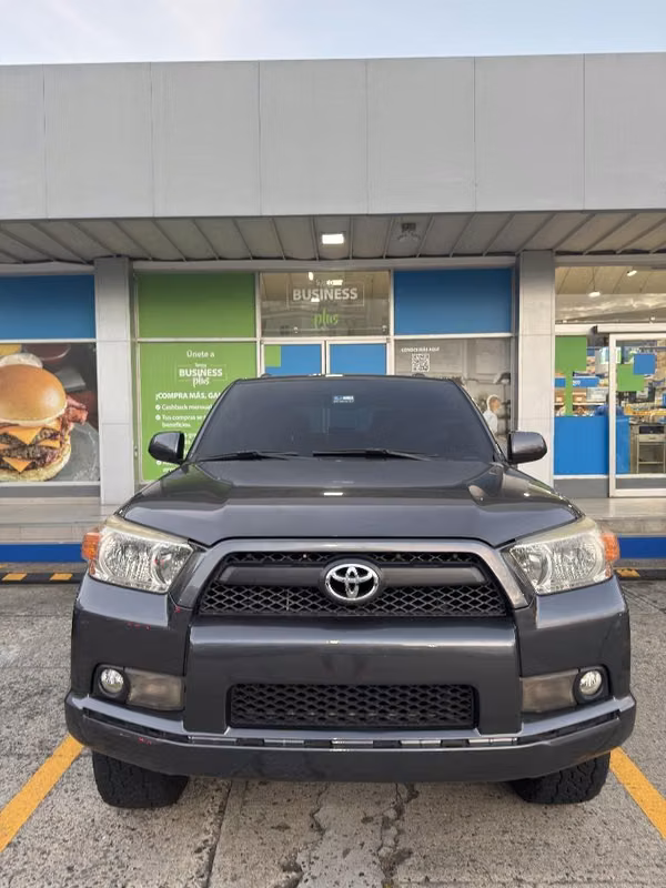Toyota 4Runner 2012 SR5 4x4 COMPRADA EN RICARDO PEREZ