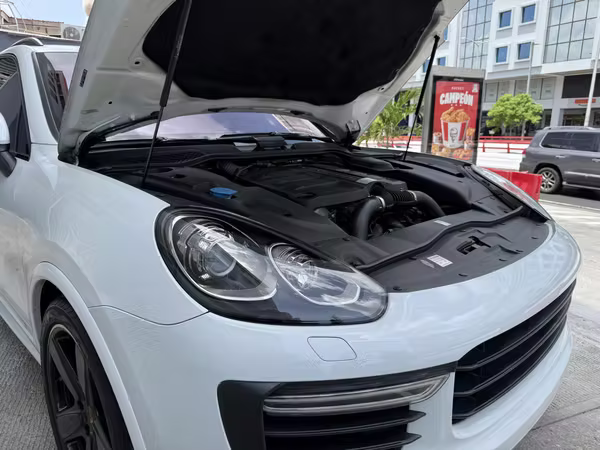 Porsche Cayenne GTS