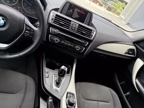 BMW 118i